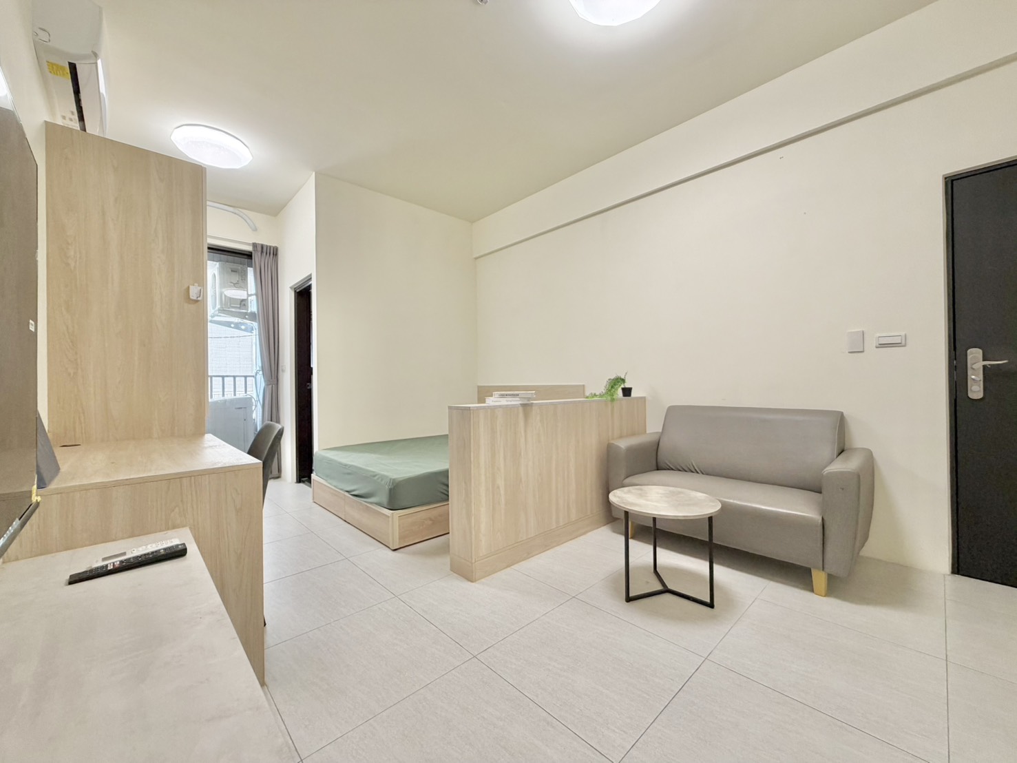 🏡 西屯順平路 採光佳套房｜近水湳中國醫、逢甲商圈 - 照片 2