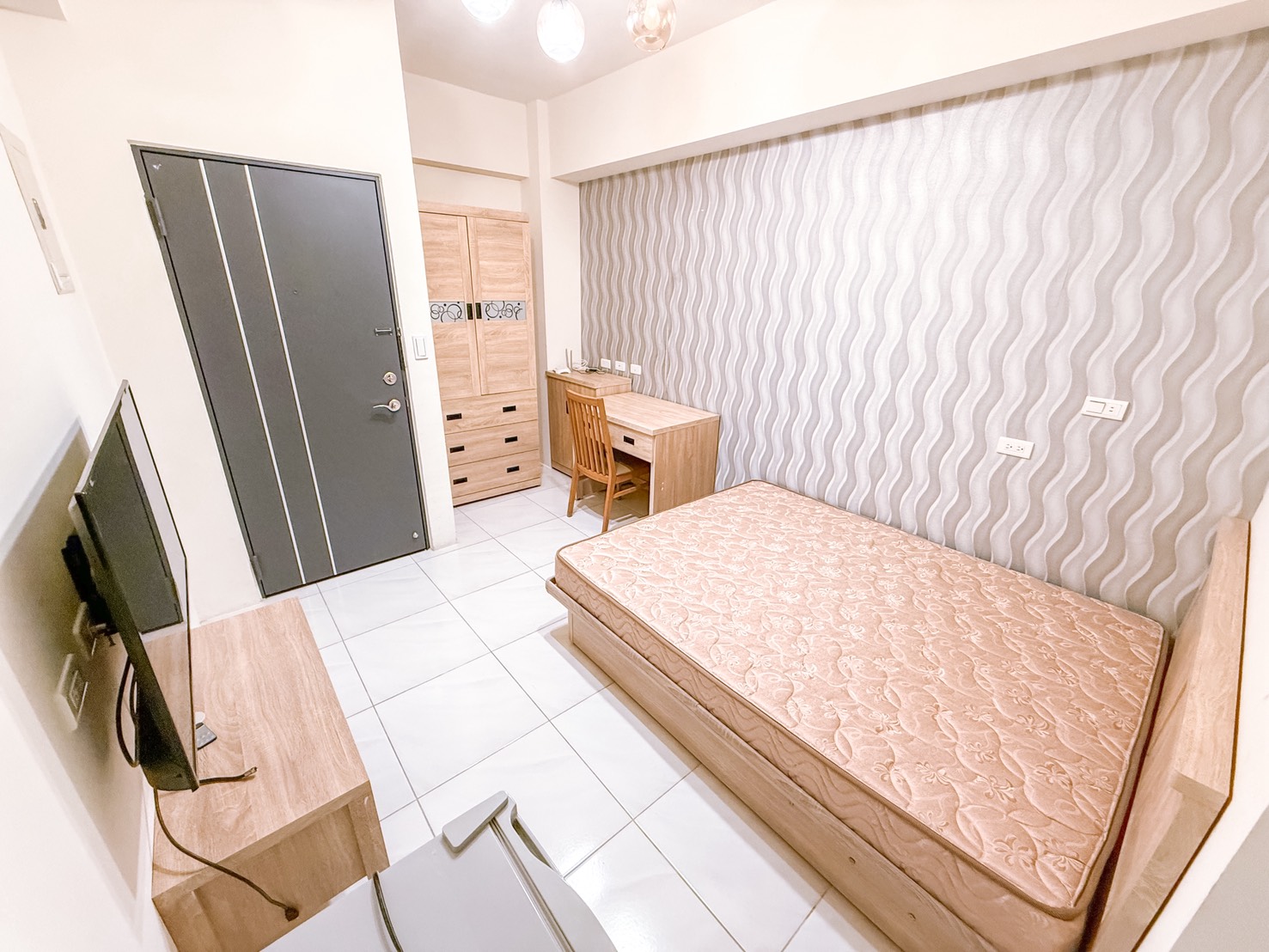 🏡 西屯區套房｜新光遠百、逢甲商圈｜設備齊全、租屋補助 - 照片 2