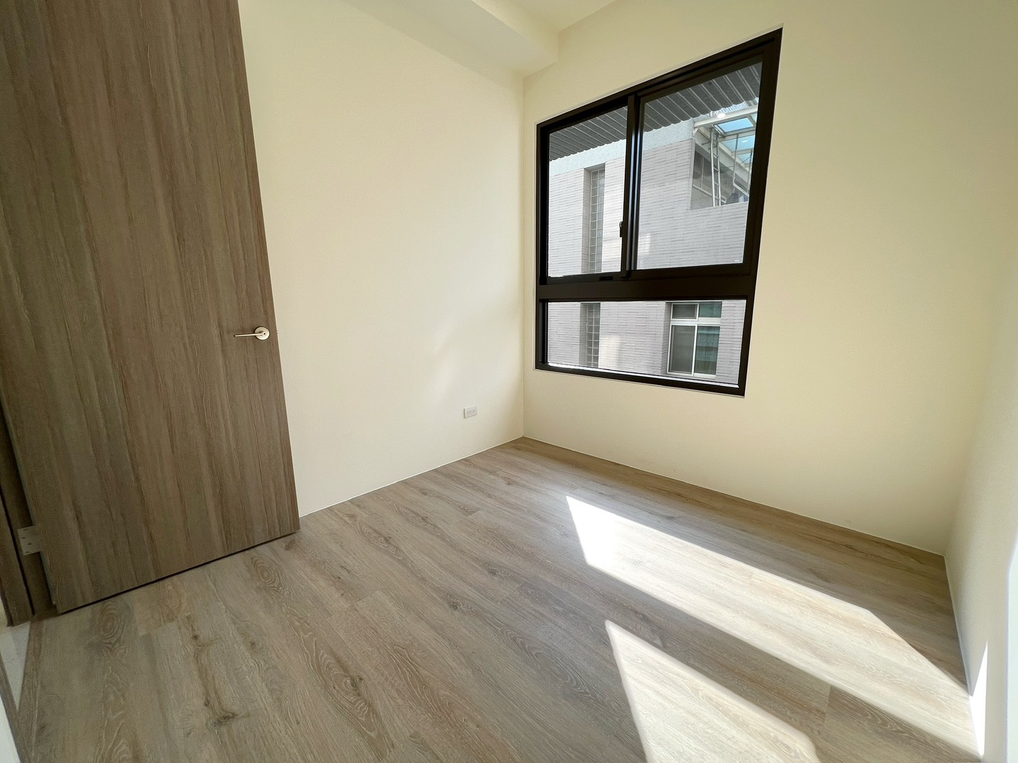 🏡 北屯松竹景美 3 房｜泳池健身房、平面車位 - 照片 5