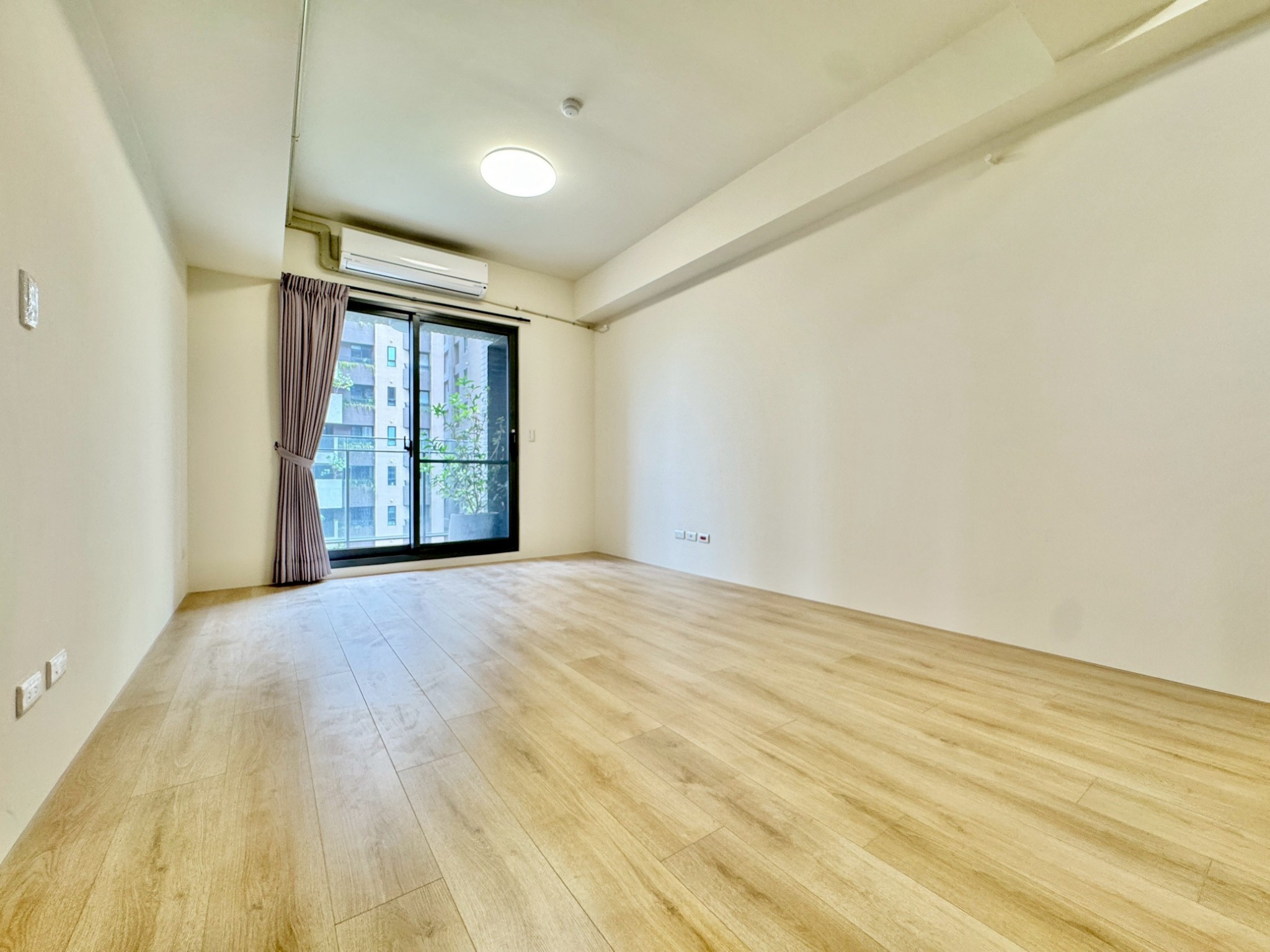 🏡 東區4房｜育英國中、三井lalaport｜租屋補助、台水電 - 照片 4