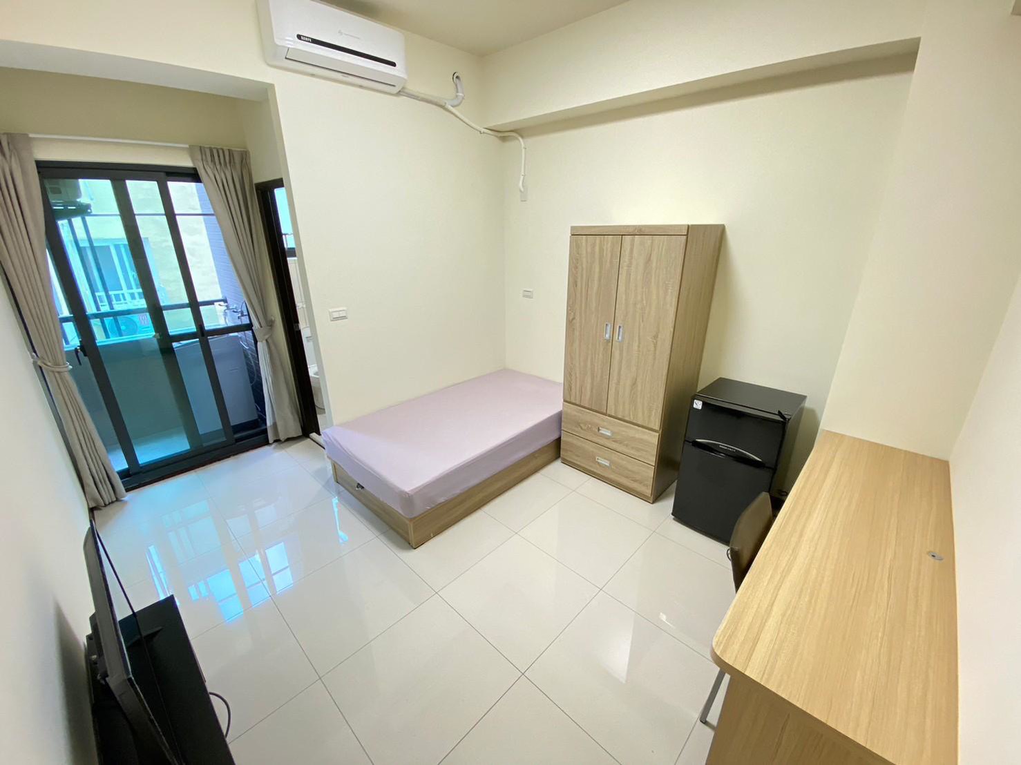 🏡 北區學士路採光套房｜近中國醫、科博館、設備齊全 - 照片 1