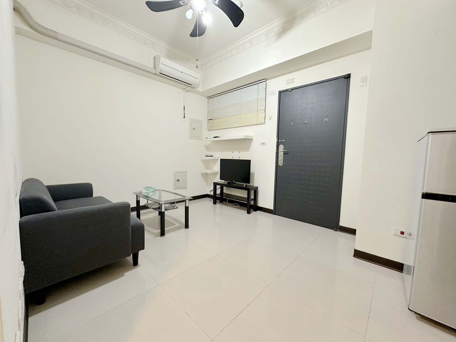 🏡 西屯路二段 2 房|設備齊全、近逢甲商圈 - 照片 1