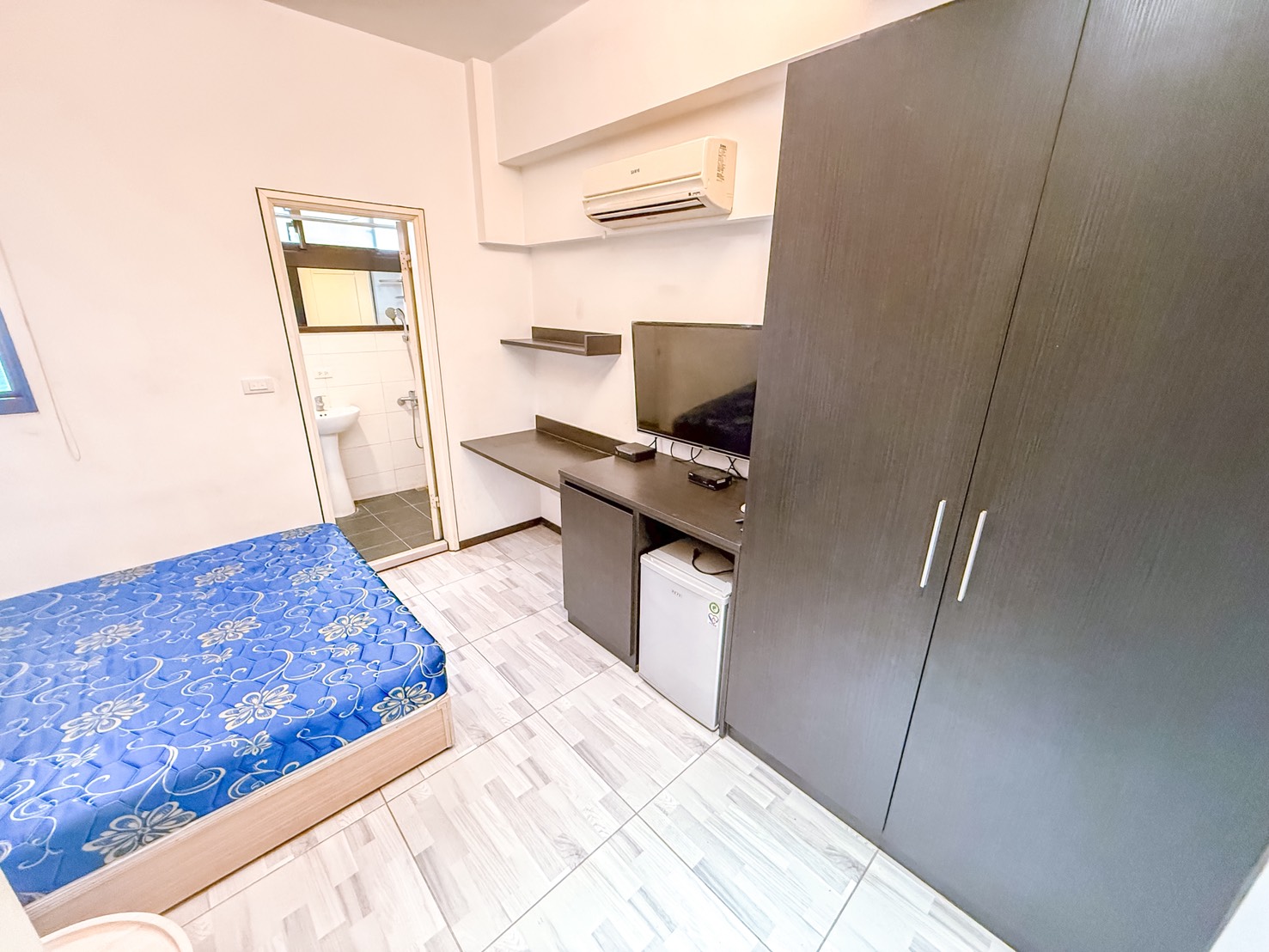 🏡 南區套房｜五權車站、美村路商圈｜租屋補助、獨立陽台 - 照片 2