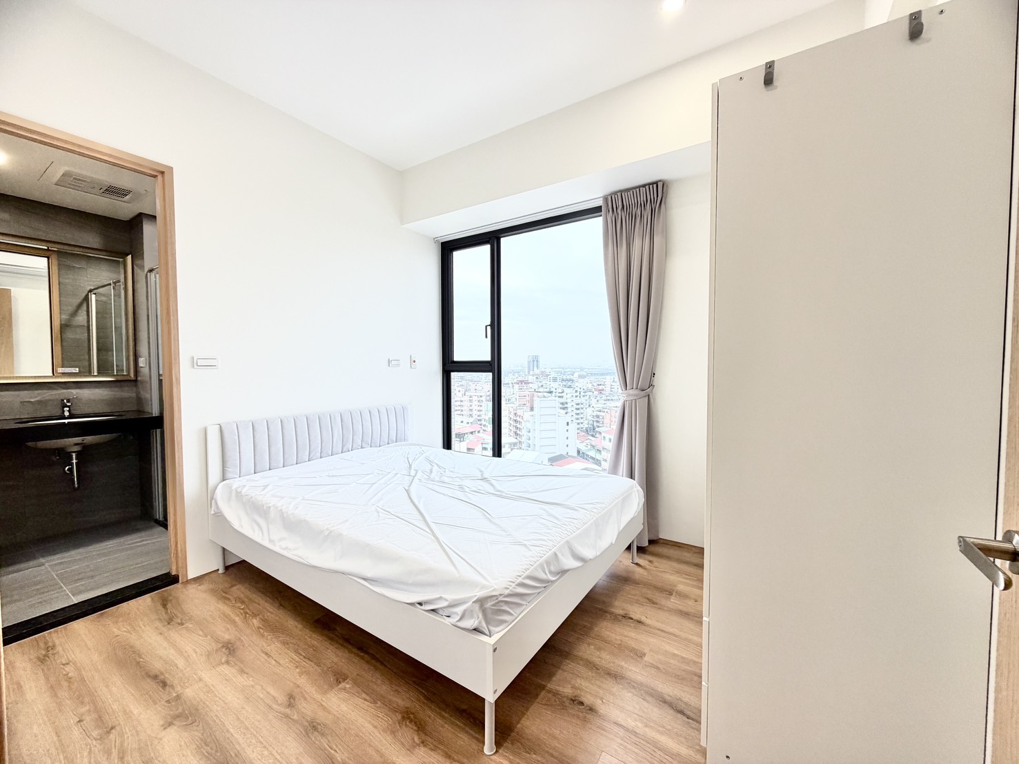 🏡 西屯區3房｜愛買、綠美圖｜高樓層、設備齊全、游泳池 - 照片 3