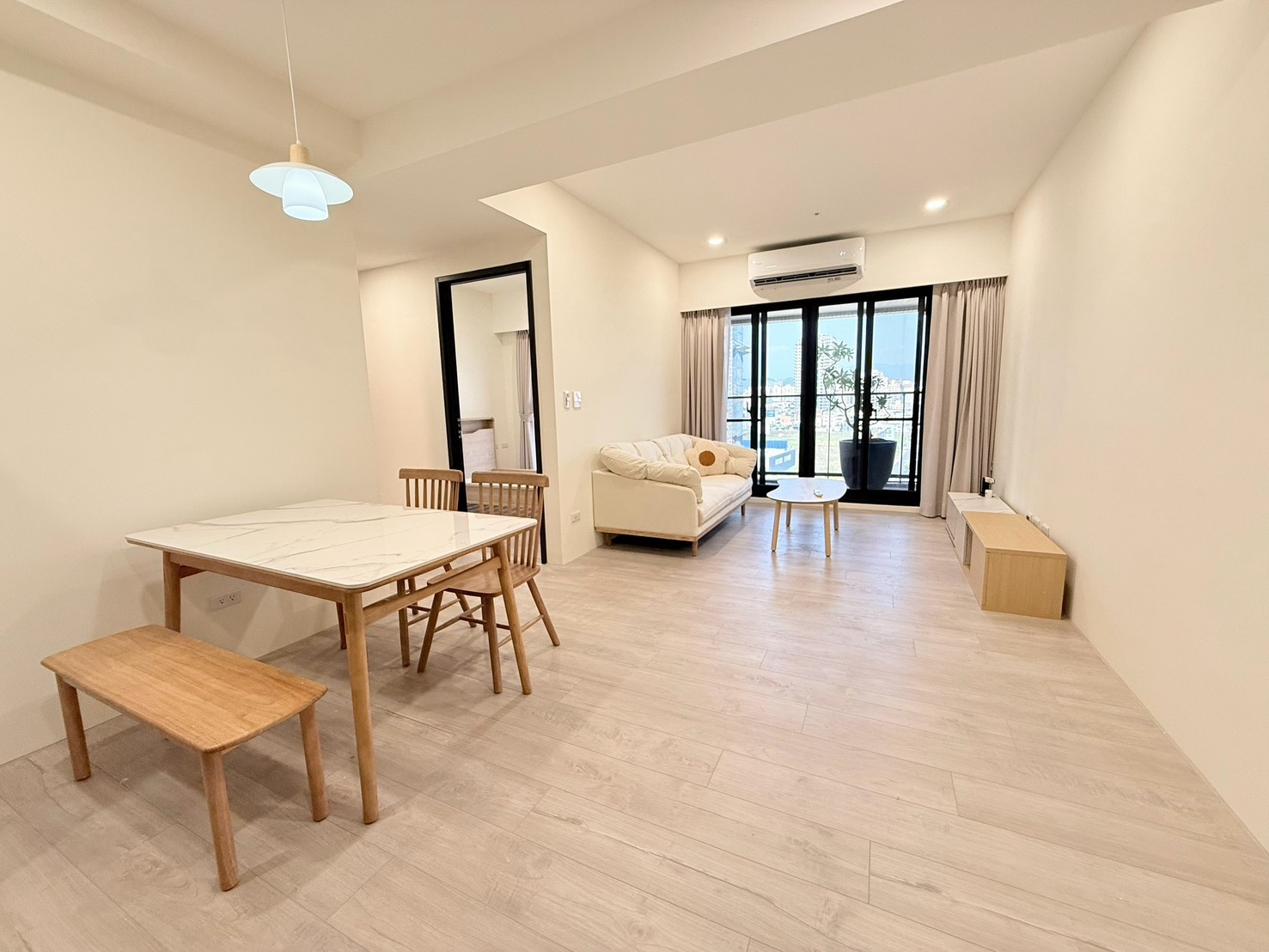 🏡 北屯 3 房 2 衛|國泰建設、14期重劃區、近松竹商圈 - 照片 1