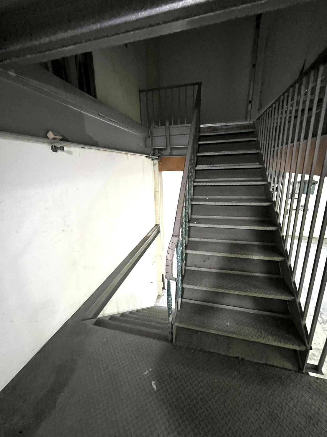 🏢 西屯區福科路金店面｜可報稅、台水電、門口停車 - 照片 5