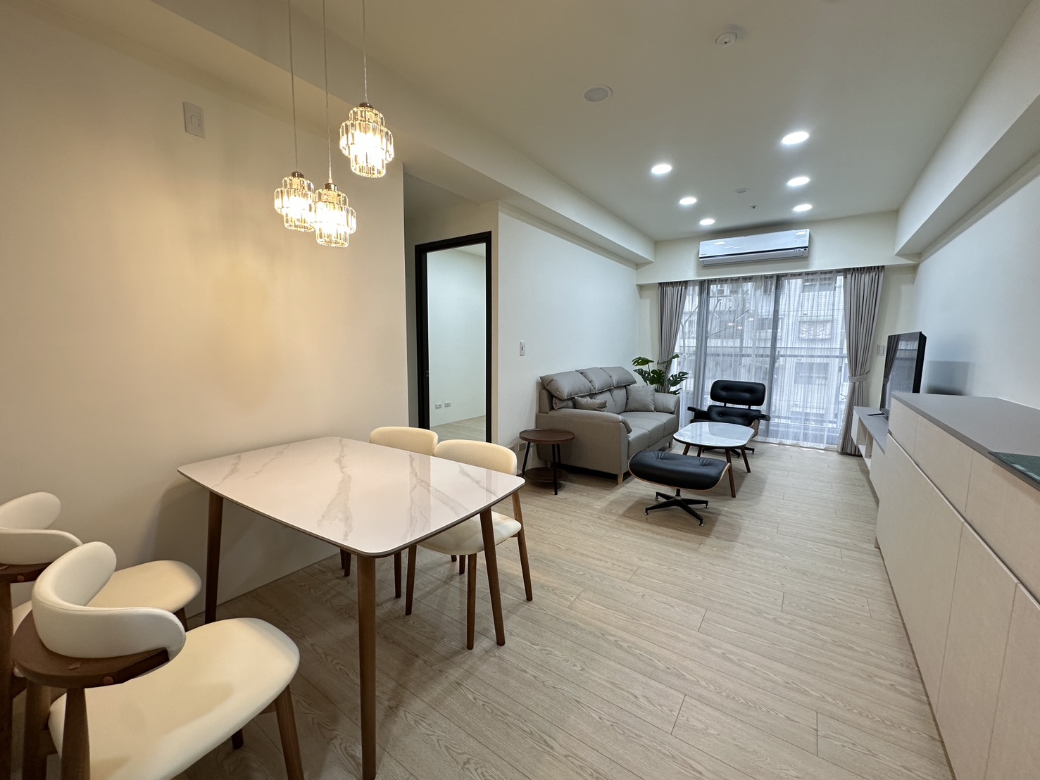 🏡 西屯區3房｜逢甲、上安國小｜精裝全配！雙車位 - 照片 3