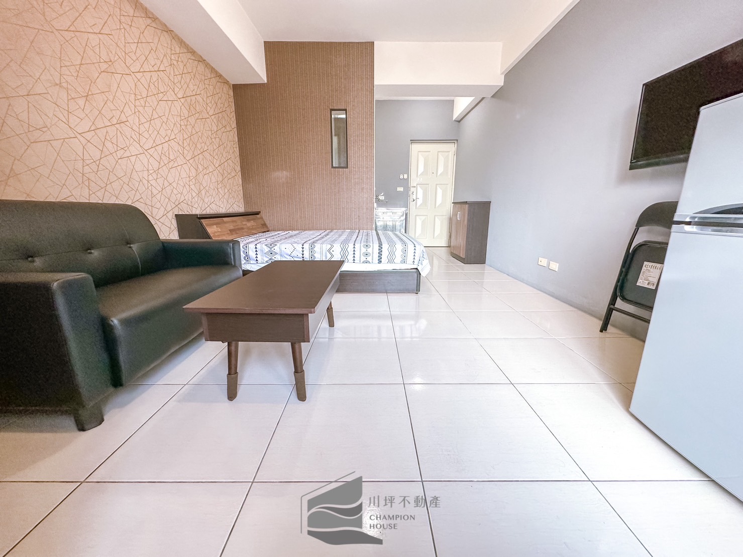 🏡 北區 7 樓頂樓景觀套房｜租屋補助、可入籍、近一中商圈 - 照片 1