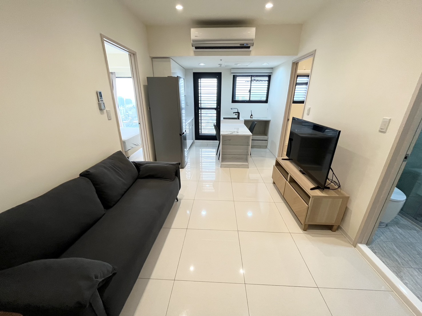 🏡 七期高樓景觀 2 房｜租屋補助、台水電、市政路燙金門牌 - 照片 1