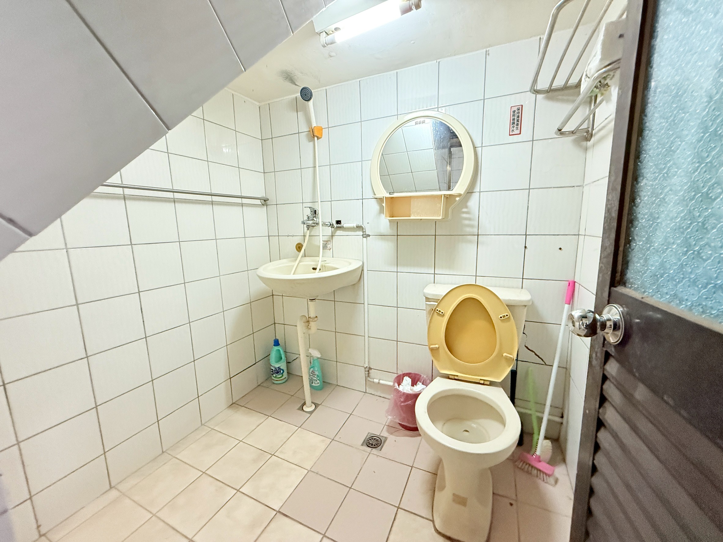 🏢 西區永成街 3.7米大面寬金店面｜可報稅、近永安市場 - 照片 5