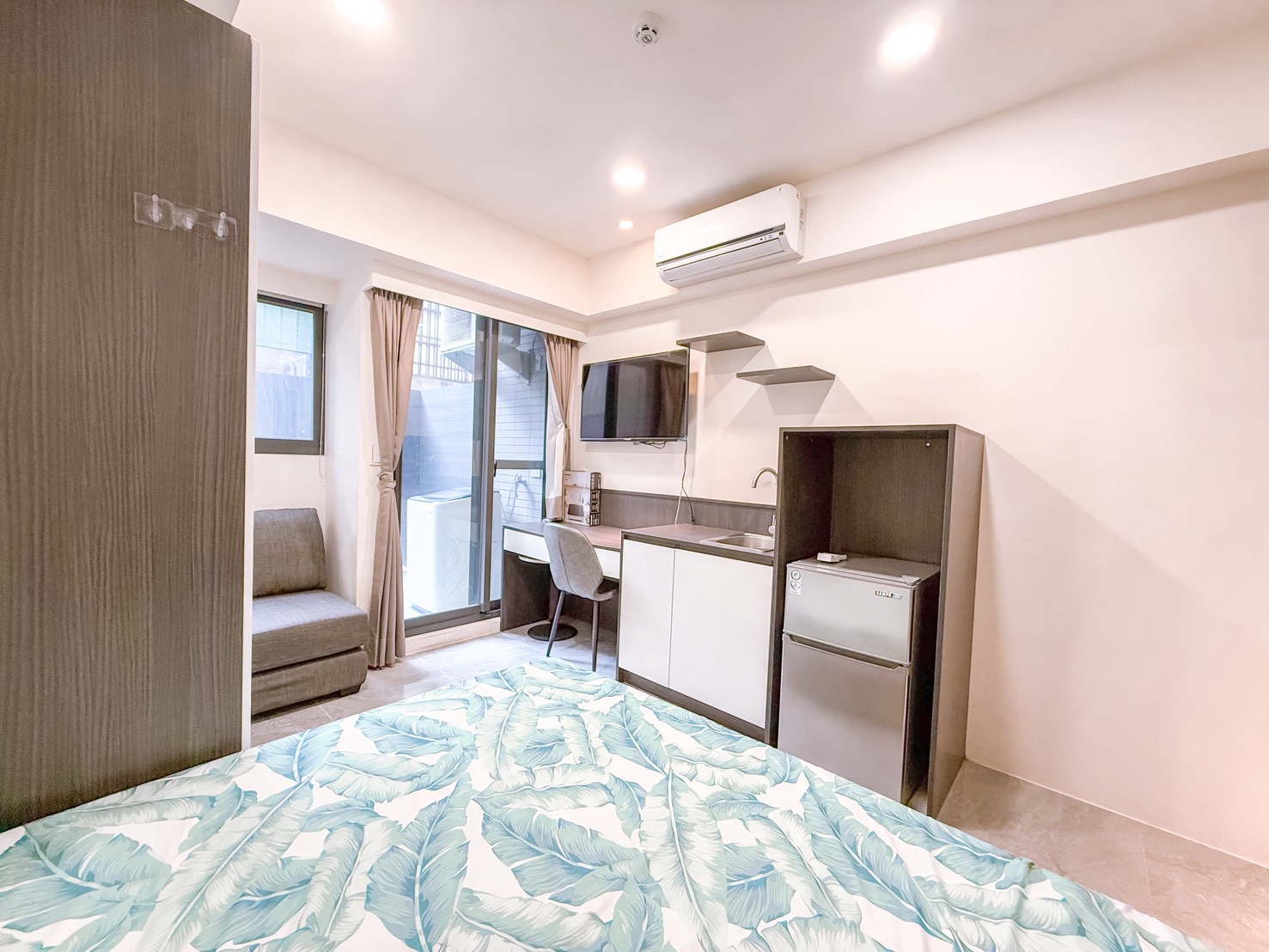 🏡 西屯區可開伙可養貓套房｜近漢口商圈、文華高中捷運站 - 照片 1