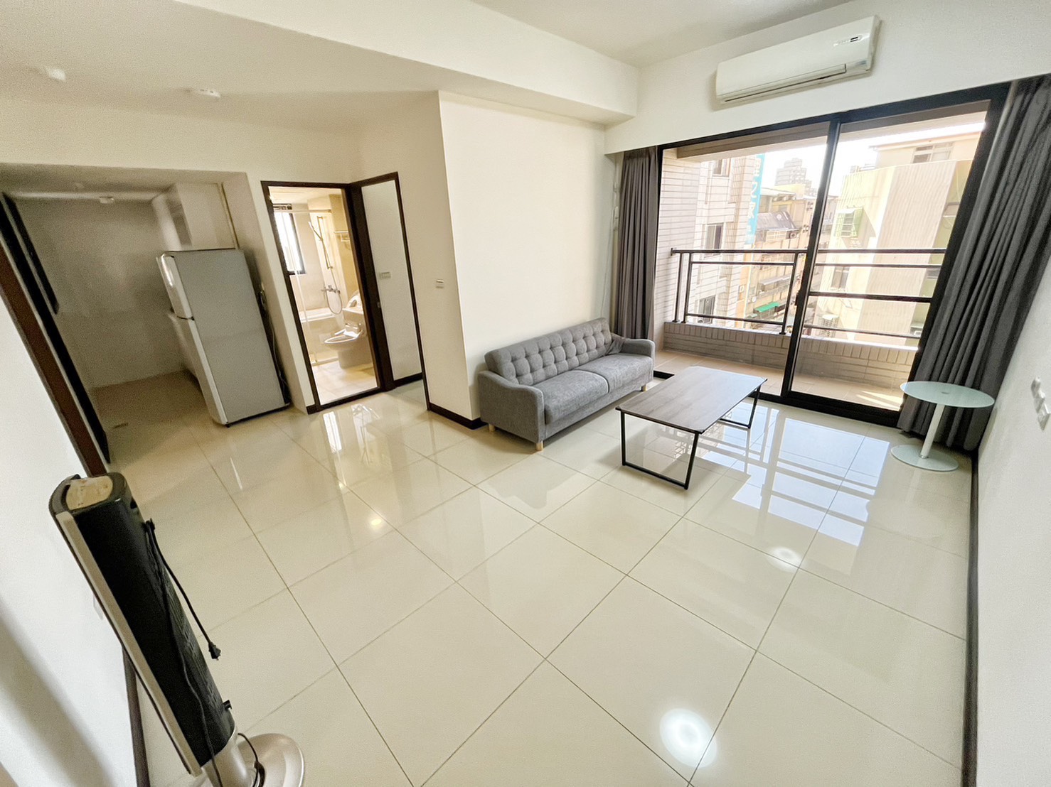 🏡 東區2房|一中街商圈、中友百貨|台水電、寵物友善 - 照片 1